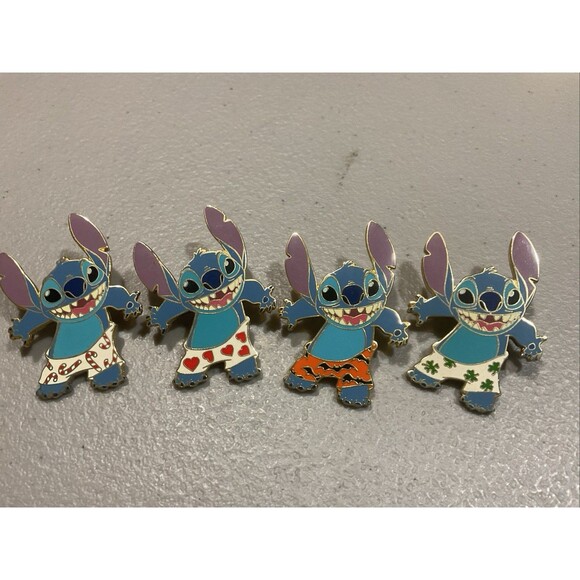 Vintage 2006 Stitch Disney Pins Bundle - Picture 1 of 2